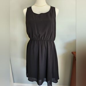 Love Tree Elegant Black Midi Dress - S